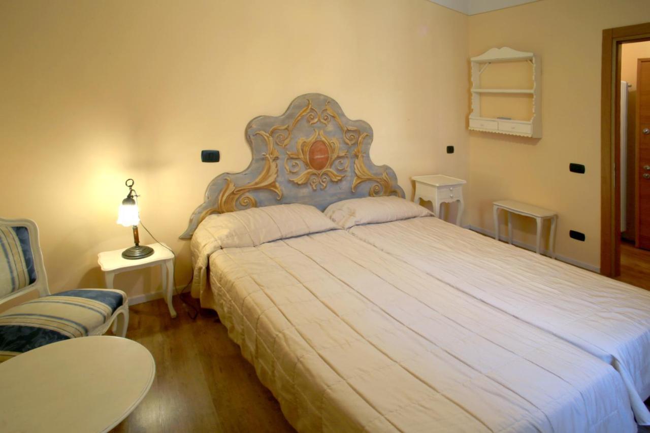 Appartamenti Piazza Umberto I Торри-дель-Бенако Экстерьер фото